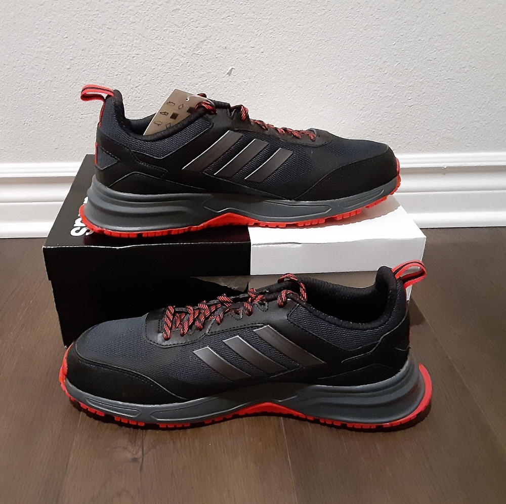 Adidas - Picture 3 of 4